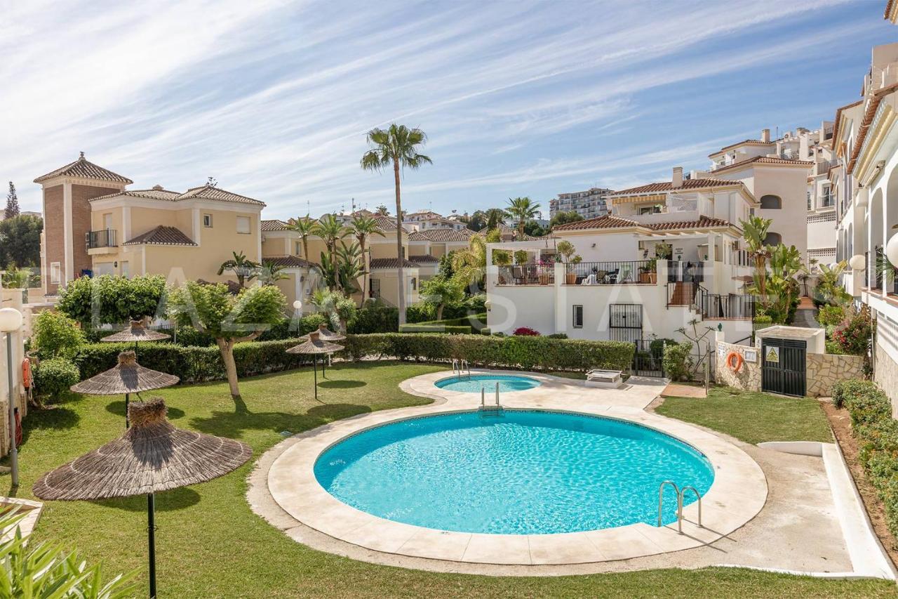 Bonito Piso A 300M De La Playa Nerja Apartment ภายนอก รูปภาพ